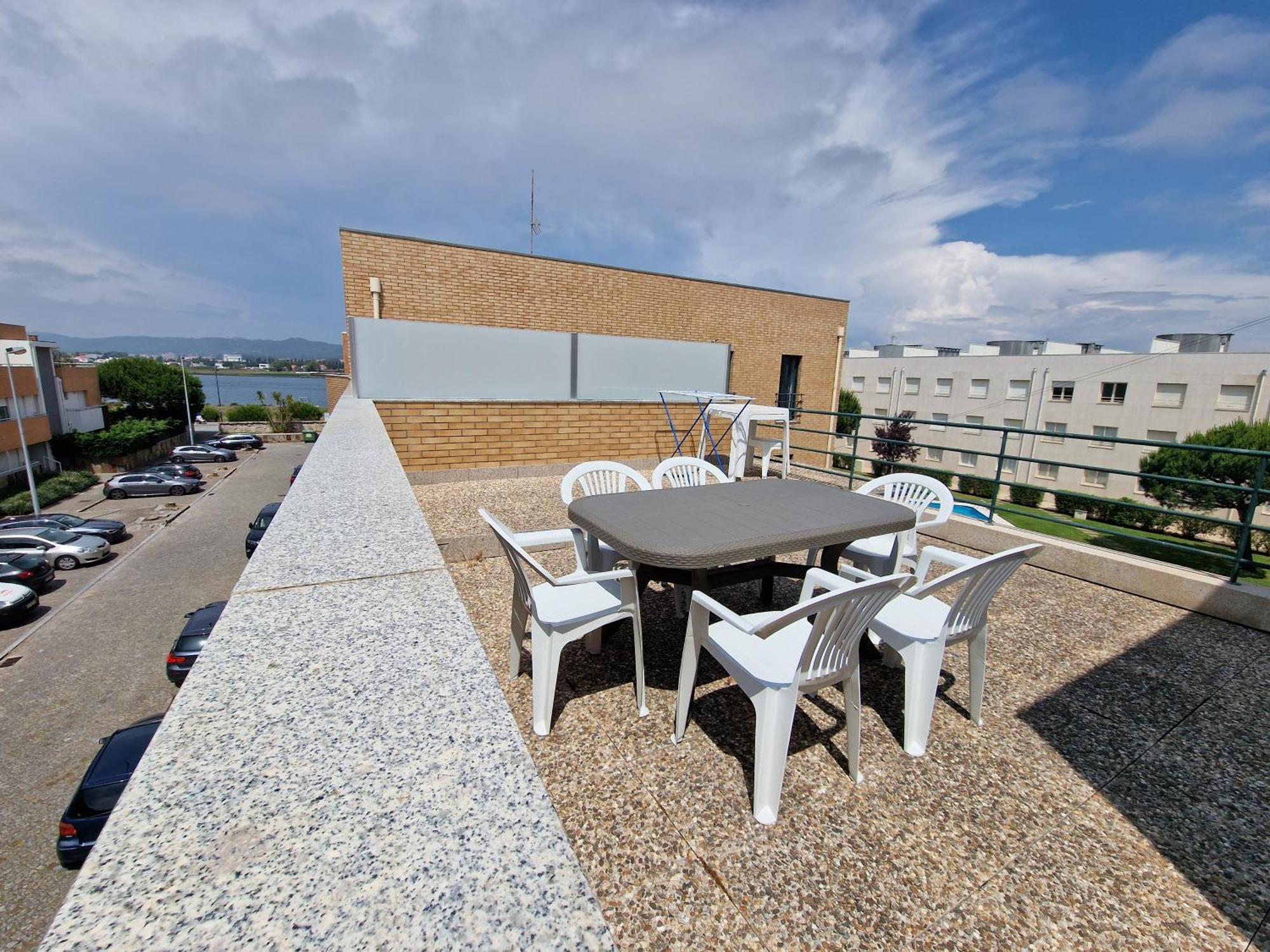 T3 Com Terraço A 500m Da De Ofir Appartement *